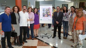 El Hospital de Poniente celebra el Día Internacional del Cáncer de Mama con la exposición ‘Únicas’