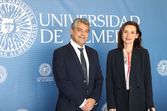 La Universidad de Almeria y el Instituto de Investigación Biosanitaria de Granada firman un convenio de formación