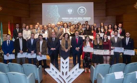 Un investigador del ibs.GRANADA recibe un premio de excelencia UGR - Caja Rural