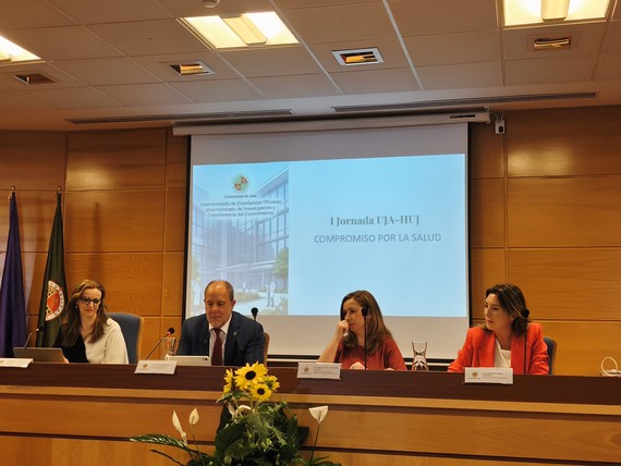 UJA y Hospital Universitario de Jaén celebran la I Jornada “Compromiso por la Salud”